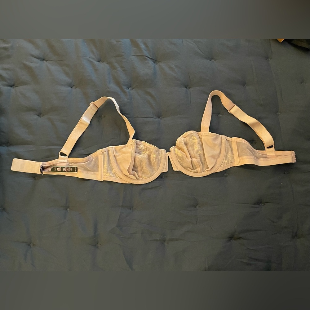 Victoria's Secret very sexy line sheet bra 34B - Picture 13 of 16